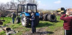 В Ейске трактор должника оказался под арестом