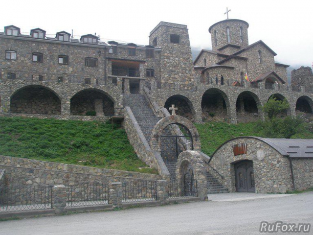 Аланский Свято-Успенский мужской монастырь
