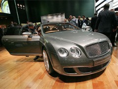  Россияне перестали покупать автомобили Bentley