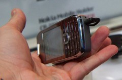 Nokia E75 — лучший смартфон Е-серии