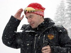 Перед совещанием по Олимпиаде в Сочи президент РФ катался на лыжах