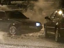 В Москве из-за аварии на водопроводе столкнулись десять машин