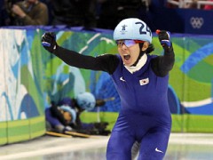 Олимпийским чемпионом по шорт-треку стал кореец Джун Су Ли