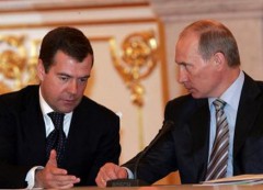 Президент РФ Медведев обсудит политическое будущее с главой правительства