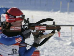 Медведцева выступит в заключительном этапе чемпионата и первенства России по биатлону
