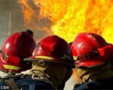 В Камчатском крае при тушении пожара на командира пожарной части упала бетонная труба весом 4 тонны
