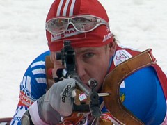 Иван Черезов взял бронзу на этапе Кубка мира по биатлону