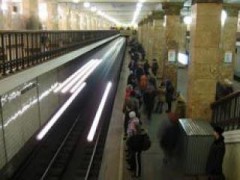Сегодняшний взрыв в московском метро парализовал движение поездов