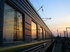 Угроза взрыва стала причиной эвакуации людей из поезда под Саратовом
