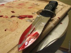 В Красноярском крае ветерана изрезали ножом и избили