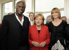 О чем могут общаться канцлер Германии Ангела Меркель и супермодель Хайди Клум?
