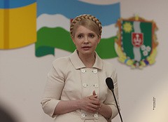Тимошенко: Янукович и Азаров прибегли к большому обману людей