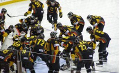 В матче открытия чемпионата мира по хоккею Германия обыграла США