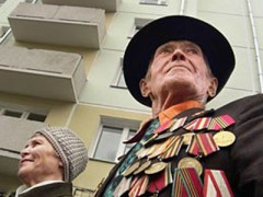 Сочинские ветераны получили квартиры в доме, специально построенном к 65-й годовщине Победы