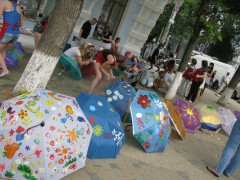МТС провела акцию «Веселый зонтик» для воспитанников Краснодарского социально-реабилитационного центра «Авис»