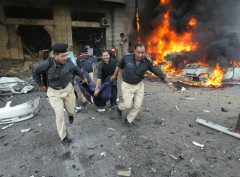 Число жертв теракта в Пакистане возросло до 17, в их числе 4 ребенка