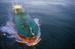 В Ла-Манше потерпел катастрофу танкер, перевозивший токсичные нефтепродукты