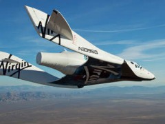 Частный космический корабль SpaceShipTwo совершил первый самостоятельный полет