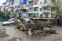 Александр Ткачев: Новые дома для пострадавших при наводнении на Кубани будут построены до 1 января 2011 года