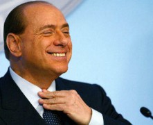 Сильвио Берлускони обвинили в связях с 18-летней проституткой