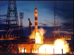 Лозунг первых советских пятилеток обретает новый смысл на предприятиях космической отрасли