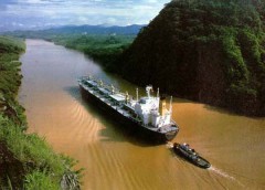 Из-за дождей Панамский канал закрыт для судов