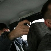 На ставропольской трассе застрелен 28-летний водитель частной фирмы