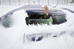 На Румынию обрушились ураганный ветер и сильные снегопады, есть жертвы