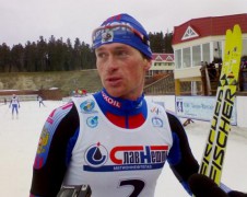 Максим Вылегжанин выиграл золото в дуатлоне