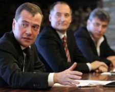 Оппозиционеры разочарованы встречей с Медведевым, просто начался диалог