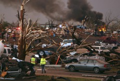 Торнадо стал причиной гибели более десяти жителей США