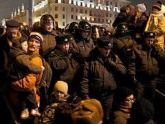 Полиция задержала на Пушкинской площади Удальцова, Яшина, Чирикову и Навального