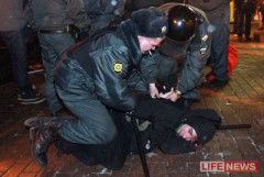 На Пушкинской площади произошли масштабные столкновения с полицией