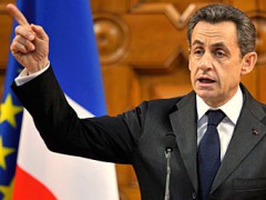 Саркози угрожает выйти из Шенгена