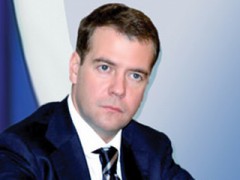 Медведев: чиновникам не следует засиживаться дольше трех-шести лет