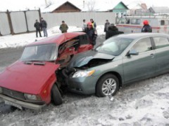 В Грозном в ДТП погибли четыре человека