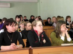 Заместитель губернатора Ростовской области обсудила со студентами финансовые проблемы