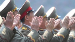 Власти КНДР произвели 70 старших офицеров в генералы