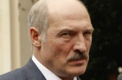 Лукашенко обещает помиловать оппозиционеров