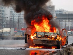 В Дагестане обнаружен автомобиль с тремя трупами обгоревших боевиков