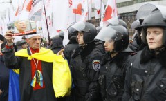 Украинская оппозиция блокирует работу Верховной Рады
