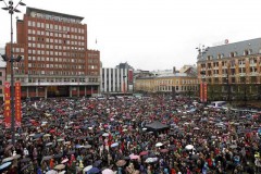Тысячи норвежцев собрались, чтобы спеть песню, которую ненавидит Брейвик