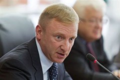 Новый министр образования РФ Ливанов предложил вдвое сократить число бесплатных мест в ВУЗах