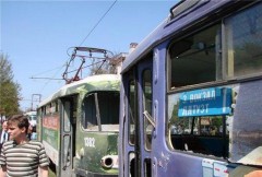 В Днепропетровске выясняют причину взрыва в трамвае