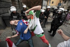 В Польше на Евро-2012 продолжаются беспорядки, на этот раз отличились болельщики из Хорватии