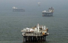 В Мексиканском заливе эвакуируют сотрудников нефтяных платформ