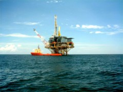 Сотрудники нефтедобывающих платформ в Мексиканском заливе вернулись на рабочие места