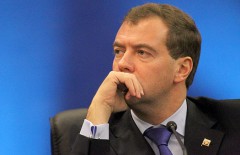Аэропорт Донецка отказался принять Медведева
