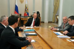 Владимир Путин обсудил с медиками проблемы развития здравоохранения России