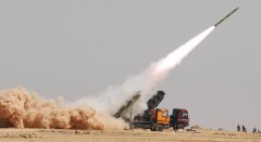 Испытания иранской ракеты малой дальности осудили страны ЕС